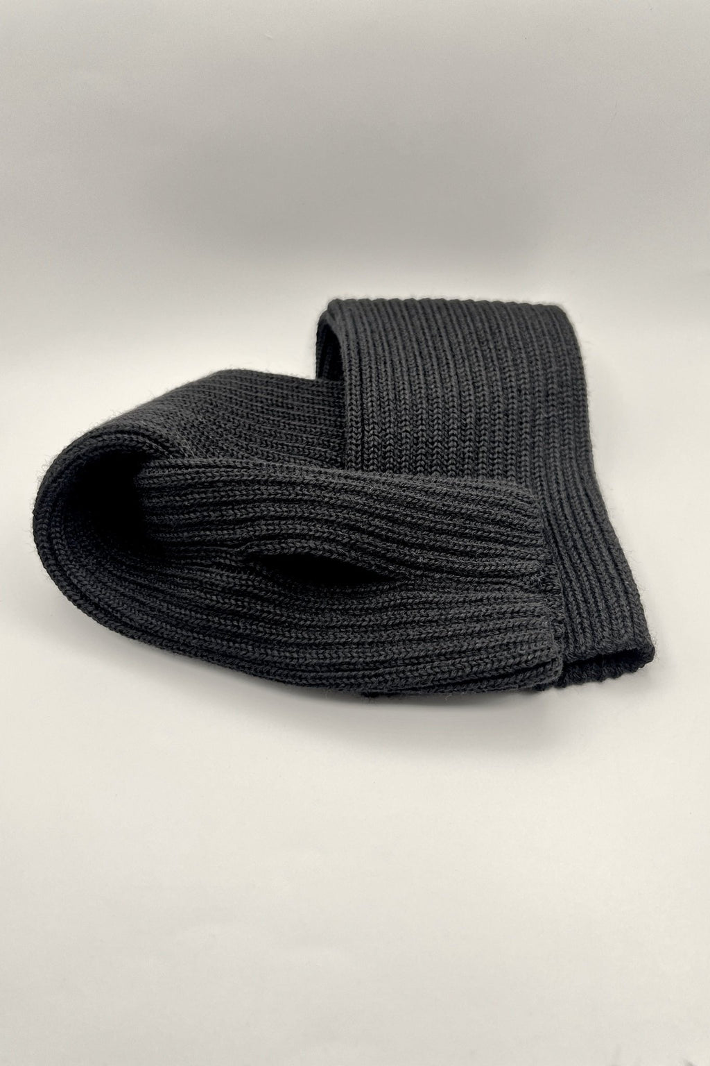 C2 solid-black